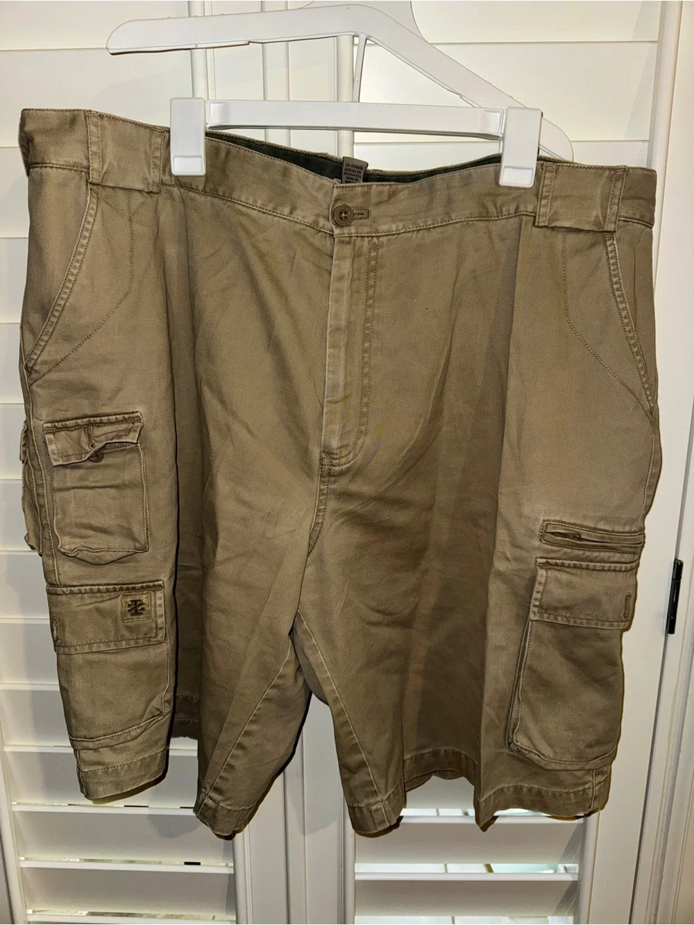 Izod Men's cargo Shorts in Olive Green with Orange Trim